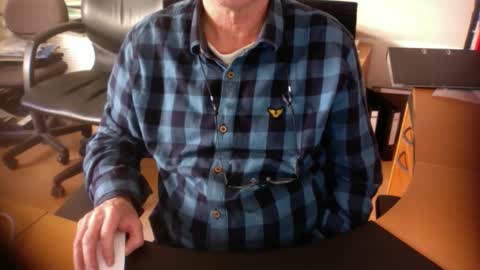 Snapshot of amor2200 chatting on 03-07-25, 03:28 Amor2200 online show from 03-07-25, 03:28