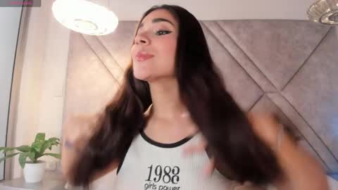 Snapshot of amora_96 chatting on 05-19-26, 02:23 amora online show from 05-19-26, 02:23