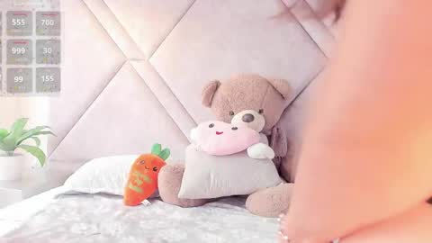 Snapshot of amora_96 chatting on 05-22-26, 02:55 amora online show from 05-22-26, 02:55