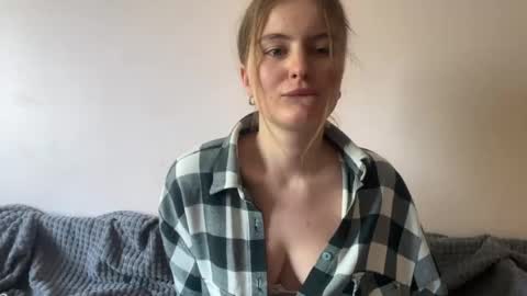 amorelle_ online show from 04-21-26, 10:10