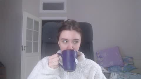 Snapshot of amoremeoww chatting on 03-25-26, 11:16 miss unforgettable online show from 03-25-26, 11:16