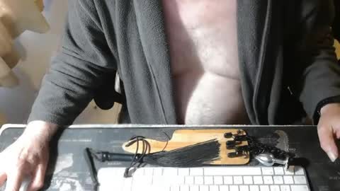 Snapshot of amslave4f chatting on 07-22-26, 07:22 amslave4f online show from 07-22-26, 07:22
