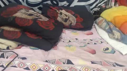 Amuy online show from 02-05-26, 07:57