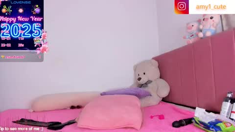 Snapshot of amy1cute chatting on 03-01-25, 12:17 Amy online show from 03-01-25, 12:17