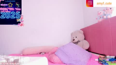 Snapshot of amy1cute chatting on 03-02-25, 06:19 Amy online show from 03-02-25, 06:19