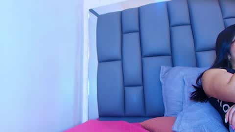 amy__wats0n online show from 04-21-26, 07:06