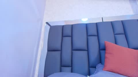 amy__wats0n online show from 04-25-26, 07:00