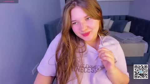 Snapshot of amy__wood chatting on 10-18-25, 01:08 AmyGMT 2 Mon-Sun  0300am-0900am  online show from 10-18-25, 01:08