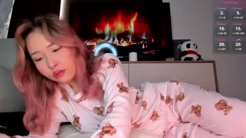 Amy Akime online show from 07-10-26, 03:47