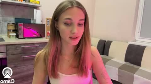 Snapshot of amy_chill chatting on 12-13-24, 05:43 Amy Chill online show from 12-13-24, 05:43