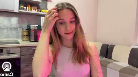 Snapshot of amy_chill chatting on 12-18-24, 03:33 Amy Chill online show from 12-18-24, 03:33