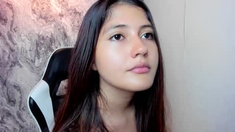 Snapshot of amy_innocent_ chatting on 01-09-26, 08:10 Amy online show from 01-09-26, 08:10