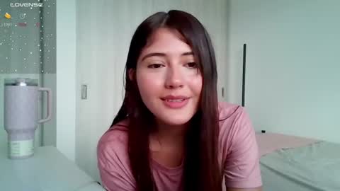 Snapshot of amy_innocent_ chatting on 06-18-26, 09:08 Amy online show from 06-18-26, 09:08