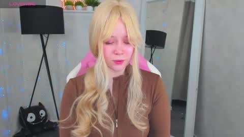 Amy online show from 12-05-25, 12:52