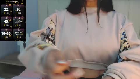 Snapshot of amy_le chatting on 11-07-25, 01:33 Amy online show from 11-07-25, 01:33