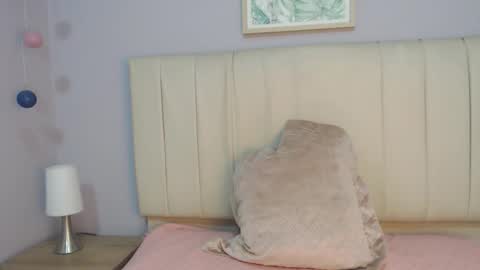 Snapshot of amy_le chatting on 11-26-25, 01:34 Amy online show from 11-26-25, 01:34