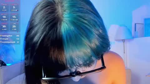 Hello I am Allison Welcome to my room and let is  have a good time together whith me online show from 11-20-25, 09:14