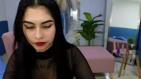 Snapshot of amy_lovelydoll chatting on 06-11-26, 12:32 Amy online show from 06-11-26, 12:32