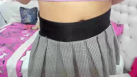 Amy Caroland online show from 10-07-25, 06:43