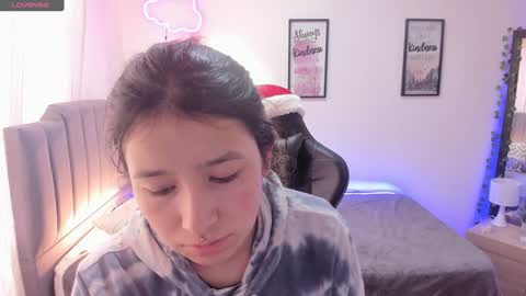 Snapshot of amy_sophiaa chatting on 12-09-24, 01:34 Amy sophia 3 online show from 12-09-24, 01:34