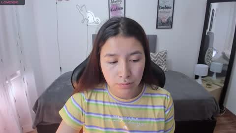 Snapshot of amy_sophiaa chatting on 10-07-25, 12:13 Amy sophia 3 online show from 10-07-25, 12:13