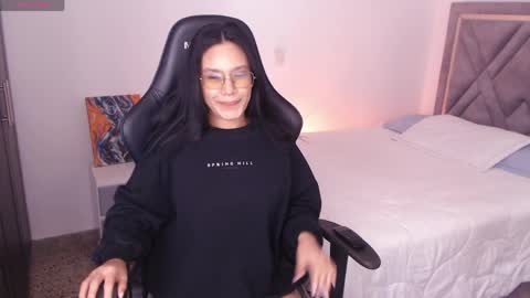 Mia Cristancho online show from 06-07-26, 03:49