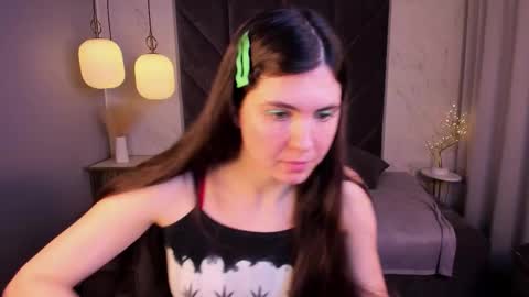 Snapshot of amy_yma chatting on 11-05-25, 05:13 Amy online show from 11-05-25, 05:13