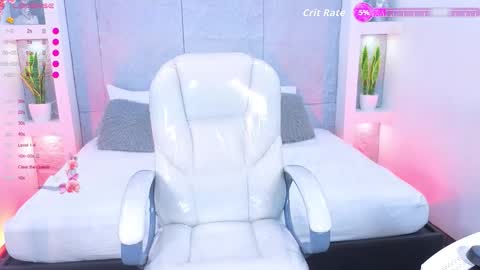 Snapshot of amycolman_ chatting on 12-04-25, 11:41 amy online show from 12-04-25, 11:41