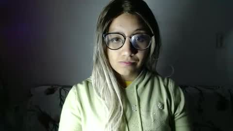 Snapshot of amycosplay99 chatting on 01-01-25, 11:05 amycosplay99 online show from 01-01-25, 11:05