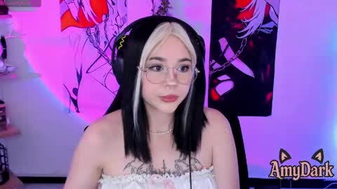 Snapshot of amydark chatting on 04-30-26, 08:26 Amy online show from 04-30-26, 08:26