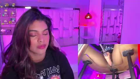 Snapshot of amyevan_ chatting on 11-13-25, 09:36 amyevan_ online show from 11-13-25, 09:36