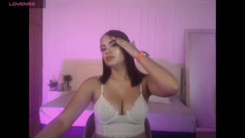 amyjohnsonn online show from 04-25-26, 05:43