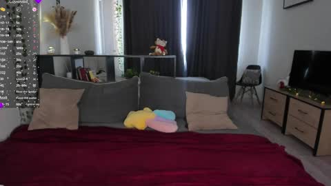 Amy online show from 04-10-26, 09:47