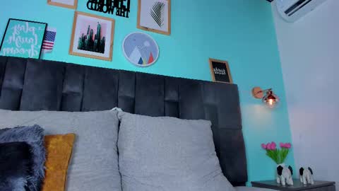 Snapshot of amypalmmer chatting on 02-22-25, 02:41 AMMY online show from 02-22-25, 02:41