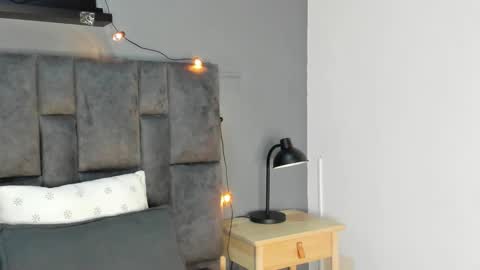 Snapshot of amypalmmer chatting on 10-23-25, 11:20 AMMY online show from 10-23-25, 11:20