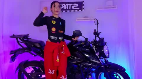 Snapshot of amypalmmer chatting on 11-01-25, 12:07 AMMY online show from 11-01-25, 12:07