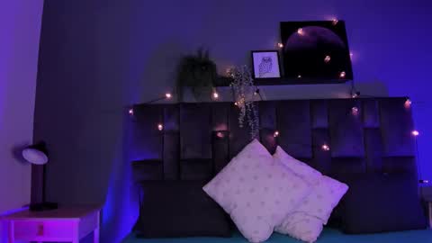 Snapshot of amypalmmer chatting on 11-05-25, 11:43 AMMY online show from 11-05-25, 11:43