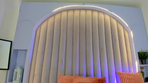 Snapshot of amypalmmer chatting on 11-21-25, 11:42 AMMY online show from 11-21-25, 11:42