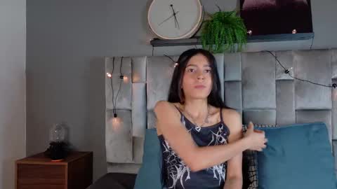 Snapshot of amypalmmer chatting on 11-23-25, 11:54 AMMY online show from 11-23-25, 11:54