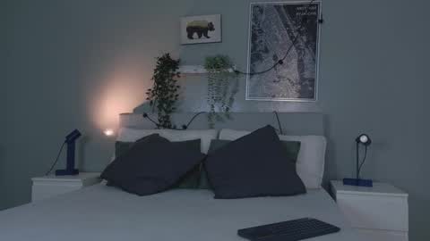 Snapshot of amypalmmer chatting on 11-25-25, 11:43 AMMY online show from 11-25-25, 11:43