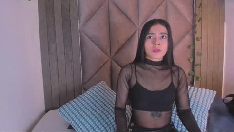 Snapshot of amypalmmer chatting on 12-05-25, 11:41 AMMY online show from 12-05-25, 11:41