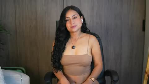 Snapshot of amyross1 chatting on 06-21-26, 12:02 Aleja online show from 06-21-26, 12:02