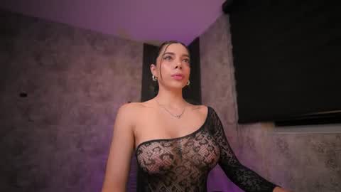 AMY WALKER online show from 07-28-26, 10:10