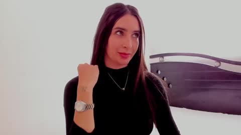 Snapshot of ana_castilo chatting on 12-16-24, 03:00 Ana IG an castillo 1 online show from 12-16-24, 03:00