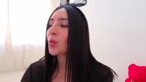 Snapshot of ana_castilo chatting on 11-04-25, 01:54 Ana IG an castillo 1 online show from 11-04-25, 01:54