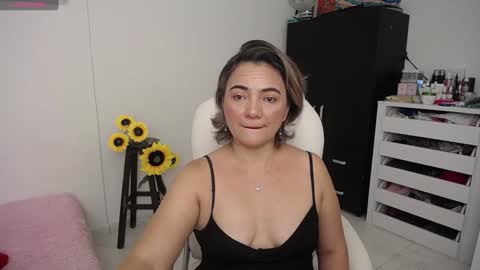  Ana  online show from 12-04-24, 01:09