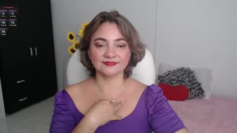 Snapshot of ana_hotmilfx chatting on 02-18-25, 12:26 ANA online show from 02-18-25, 12:26