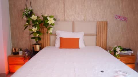 Ana  online show from 04-05-26, 02:53