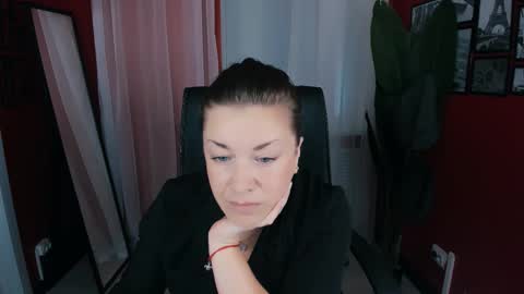 Ana online show from 09-16-25, 10:05