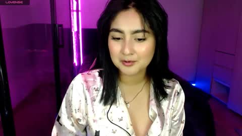 Ana Ricciardi online show from 11-25-25, 04:45